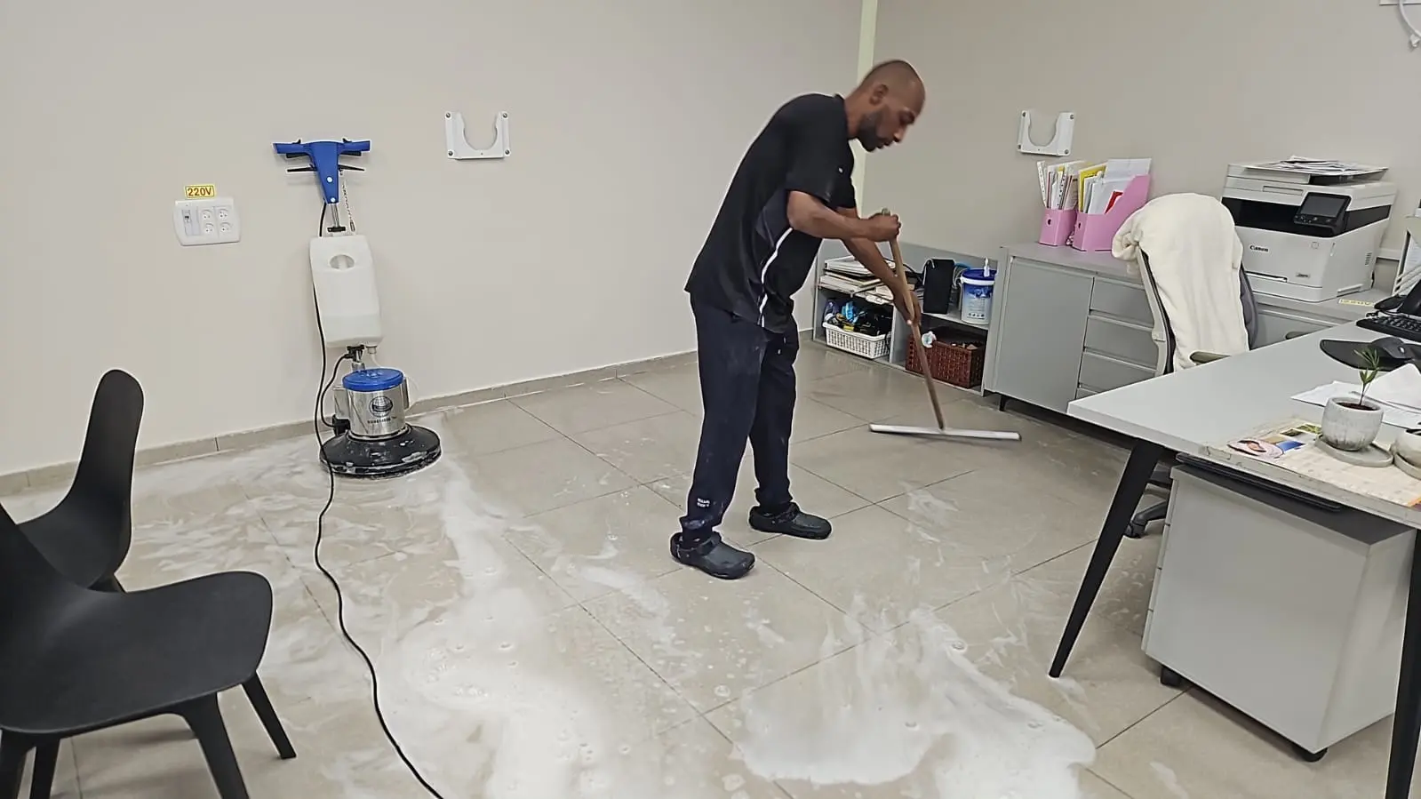 ניקוי משרדים מקצועי