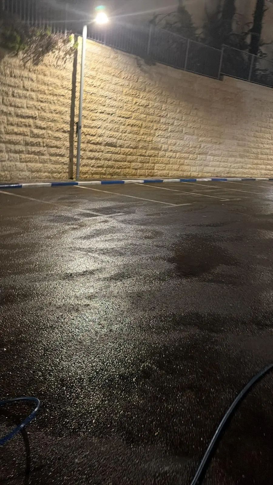 ניקוי רחובות בלילה